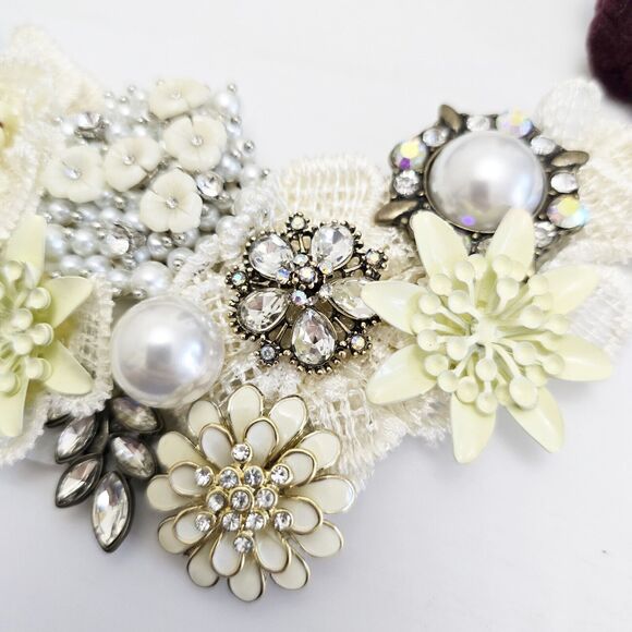 Plunder BUBBLY Rhinestone Lace Pearl Red Velvet Statement Necklace - Picture 4 of 7